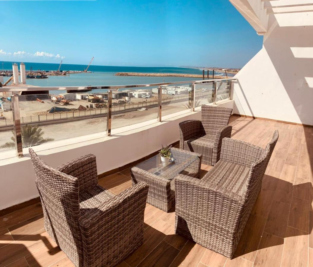 Puerto Marina Apartment อซิลาห์ ภายนอก รูปภาพ