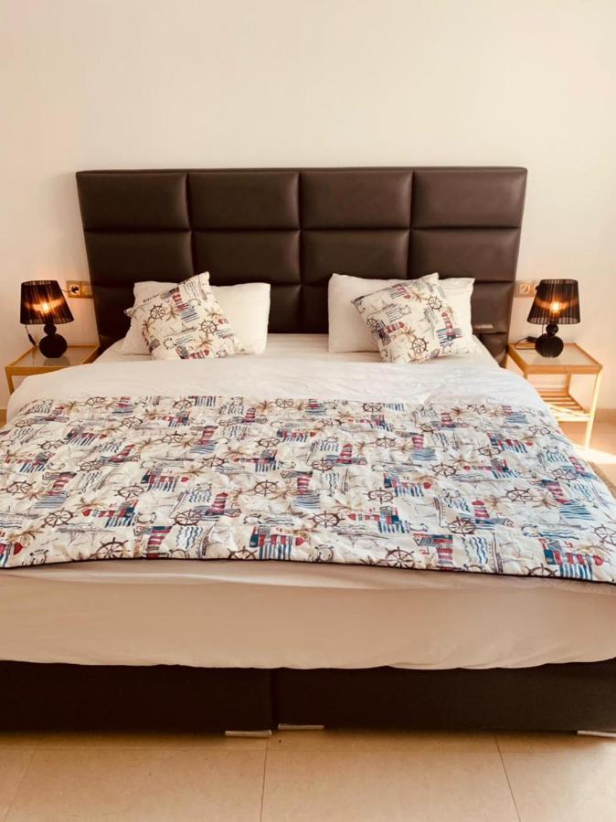 Puerto Marina Apartment อซิลาห์ ภายนอก รูปภาพ