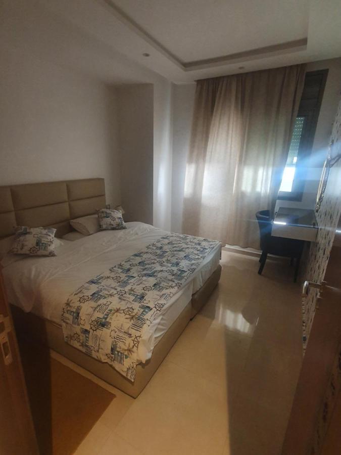 Puerto Marina Apartment อซิลาห์ ภายนอก รูปภาพ