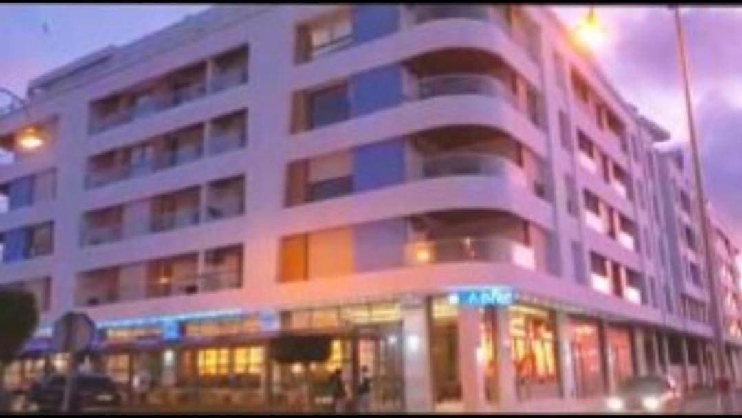 Puerto Marina Apartment อซิลาห์ ภายนอก รูปภาพ